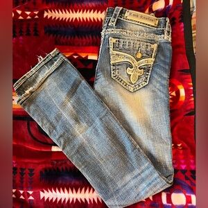 Buckle jeans